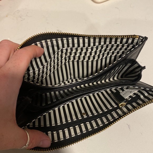 Kate Spade wallet - Picture 3 of 3